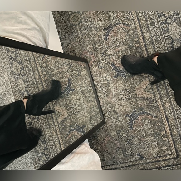 Viva Large Heeled Boot - Picture 3 of 3